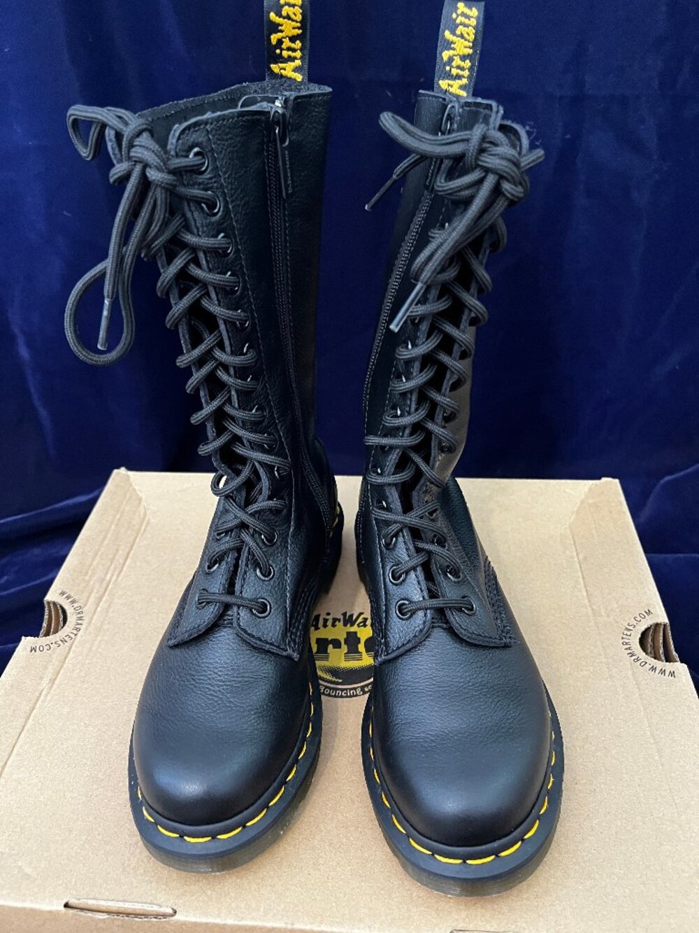 Doc Martens 1B99 14 Eye Zip Boots - Picture 4 of 7